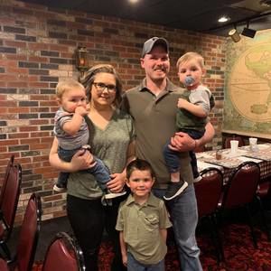 Meet your Posher, Devin